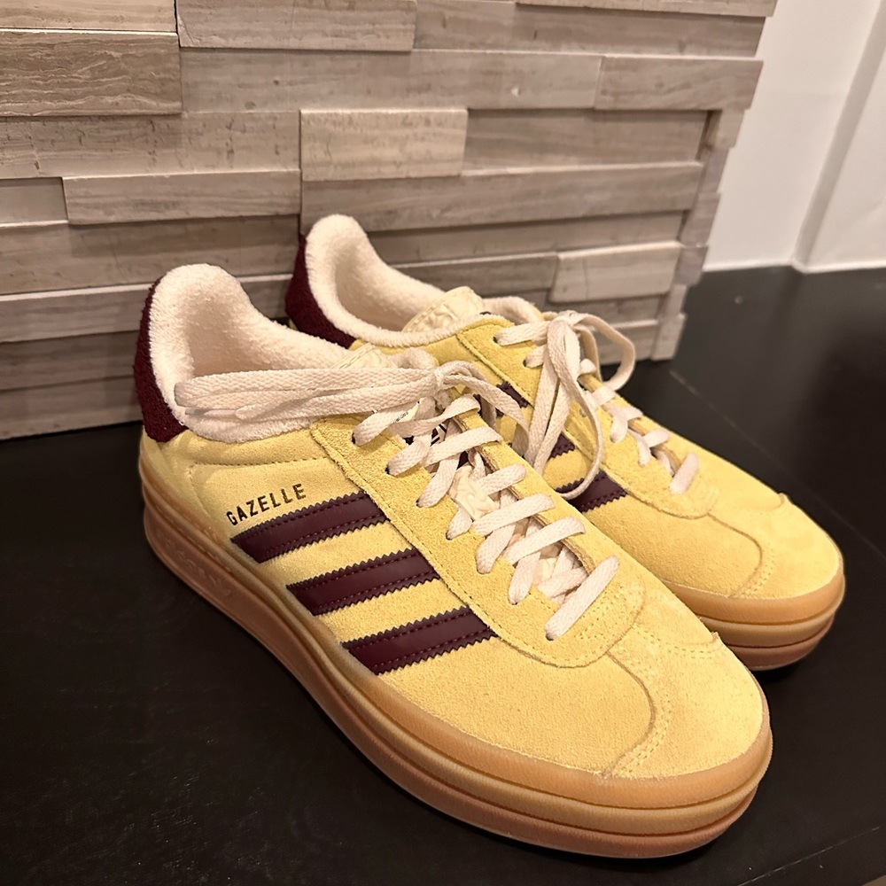 Adidas Gazelle Bold Size 7 Yellow and Maroon